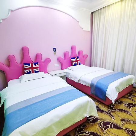 Emeishan Moon Bay Hotel Buitenkant foto