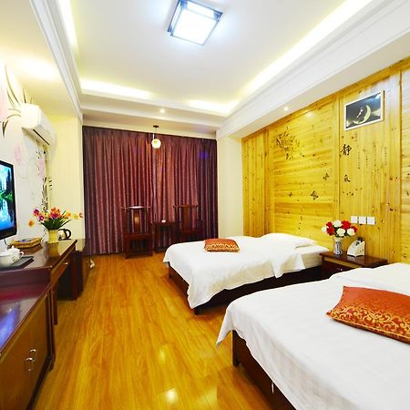 Emeishan Moon Bay Hotel Buitenkant foto