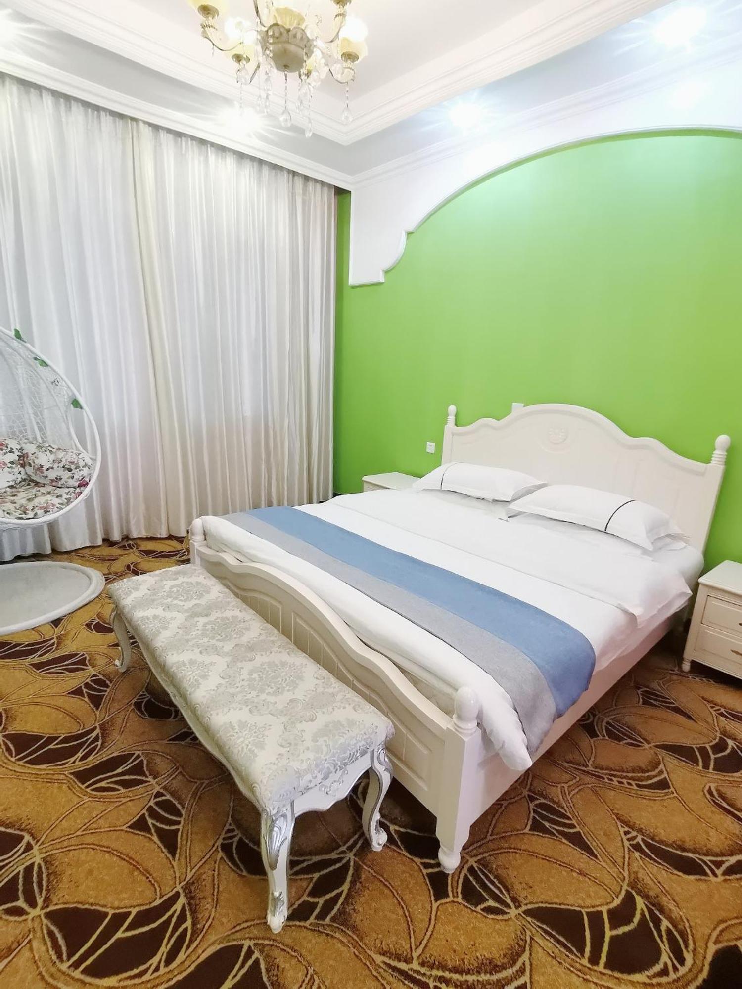Emeishan Moon Bay Hotel Buitenkant foto