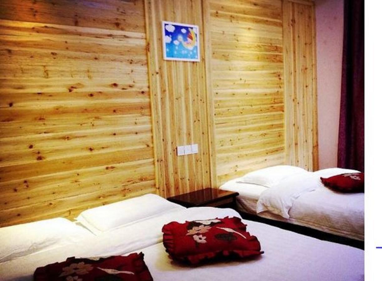 Emeishan Moon Bay Hotel Buitenkant foto