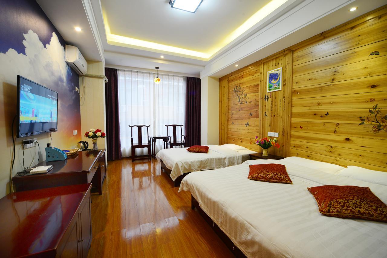 Emeishan Moon Bay Hotel Buitenkant foto