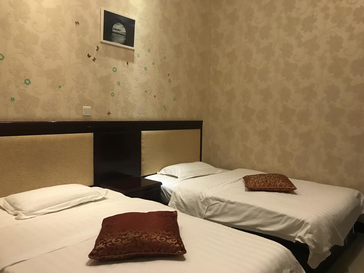 Emeishan Moon Bay Hotel Buitenkant foto